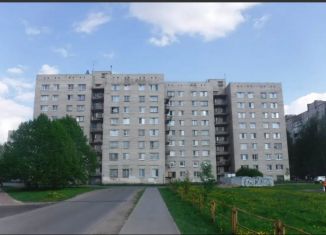 Сдается в аренду комната, 12.4 м2, Колпино, улица Веры Слуцкой, 54