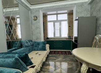 Сдам двухкомнатную квартиру, 55 м2, Дагестан, улица Тату Булача, 9