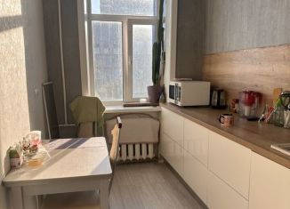 2-ком. квартира в аренду, 50 м2, Хабаровский край, улица Дзержинского, 38