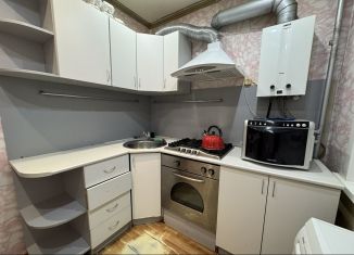 Сдам в аренду 3-ком. квартиру, 64 м2, Выкса, улица Красные Зори, 6