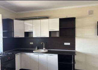 Продажа трехкомнатной квартиры, 90 м2, Ставропольский край, Кипарисовая улица, 2к2