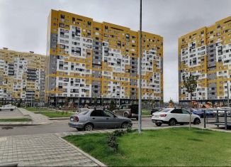 Продам 2-ком. квартиру, 63.9 м2, Краснодарский край, улица Генерал-лейтенанта Александра Сапрунова, 37к1