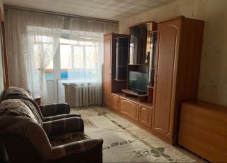 Сдам в аренду 2-ком. квартиру, 45 м2, Татарстан, улица Липатова, 2