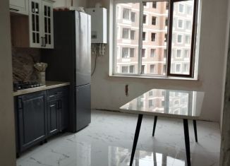 2-ком. квартира на продажу, 76 м2, Хасавюрт, улица Акаева, 4