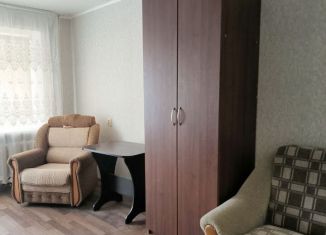 Продам 1-ком. квартиру, 31 м2, Щёкино, улица Емельянова, 26