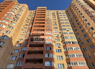 Продам 2-ком. квартиру, 74 м2, Московская область, бульвар Зелёные Аллеи, 4