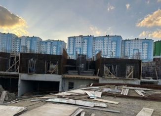 Продается 2-ком. квартира, 71 м2, Дагестан, шоссе Дружбы Народов, 3