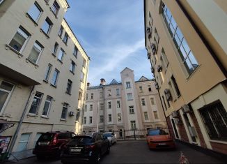 Квартира на продажу студия, 10 м2, Москва, улица Земляной Вал, 65, метро Марксистская