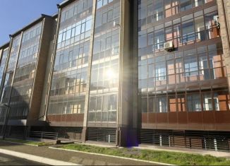 Продаю 2-комнатную квартиру, 72.5 м2, Абакан, улица Авиаторов, 1Д