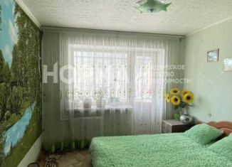 Продажа 4-ком. квартиры, 62 м2, Октябрьский, Комсомольская улица, 35