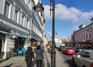 Сдаю торговую площадь, 66.4 м2, Москва, Пятницкая улица, 24, район Замоскворечье