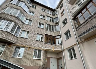 Продается 1-ком. квартира, 35 м2, Кировская область, улица Труда, 18