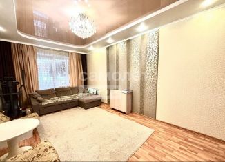 Продам 3-комнатную квартиру, 70 м2, Курская область, Орловская улица, 1