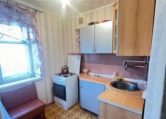 Продажа трехкомнатной квартиры, 52.1 м2, Магнитогорск, улица Советской Армии, 33