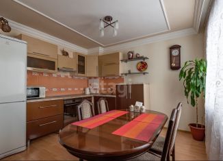 Продается 3-комнатная квартира, 70 м2, Бийск, улица Петра Чайковского, 75