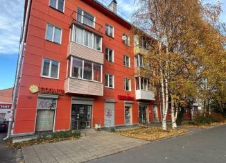 Продается 3-комнатная квартира, 56.3 м2, Карелия, проспект Александра Невского, 44