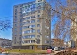 Аренда 2-ком. квартиры, 82 м2, Уфа, улица Достоевского, 83/1