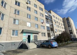 Продажа 2-комнатной квартиры, 54 м2, Копейск, улица Голубцова, 15