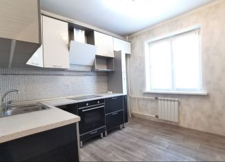 Продаю 2-ком. квартиру, 54 м2, Красноярский край, улица Воронова, 24