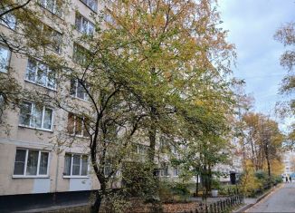 Продажа двухкомнатной квартиры, 50 м2, Санкт-Петербург, Купчинская улица, 17к2, метро Дунайская