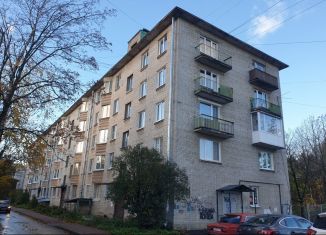 Продажа 3-комнатной квартиры, 55.9 м2, Гатчина, улица Радищева, 5