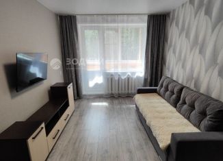 Сдам 2-ком. квартиру, 50 м2, Чебоксары, улица Эльгера, 26