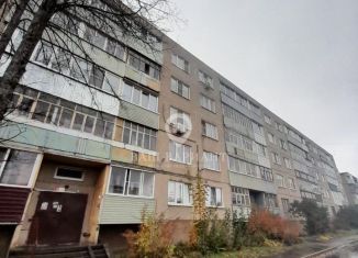 Продаю двухкомнатную квартиру, 52 м2, Ярославская область, улица Петра Крюкова, 5