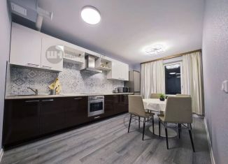 Продажа 2-комнатной квартиры, 56 м2, деревня Новосаратовка, улица Первых, 2к4