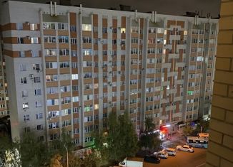 Сдаю в аренду 3-ком. квартиру, 100 м2, Ставрополь, улица Тухачевского, 28/1, Промышленный район