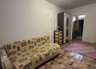 Продается 1-комнатная квартира, 30 м2, Армавир, улица Тургенева, 158