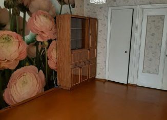 Продается трехкомнатная квартира, 70 м2, Уфа, улица Шафиева, 12, Октябрьский район