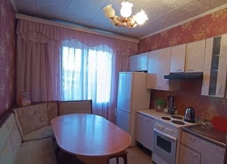 Продаю 4-ком. квартиру, 80 м2, Забайкальский край, 6-й микрорайон, 14А