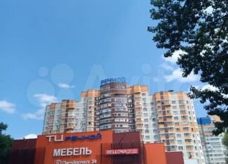 Сдается 2-комнатная квартира, 40 м2, Брянск, улица Комарова, 61