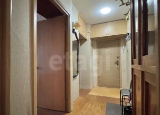 Продажа трехкомнатной квартиры, 58 м2, Москва, улица 26 Бакинских Комиссаров, 3к1, метро Тропарёво