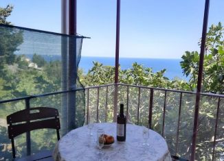 Дом в аренду, 80 м2, Алупка, улица Щепкина