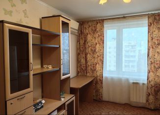 Трехкомнатная квартира в аренду, 64 м2, Москва, улица Островитянова, 18к4