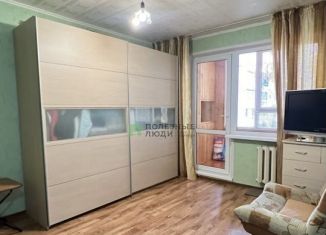 Продается 1-ком. квартира, 30 м2, Набережные Челны, улица Шамиля Усманова, 35