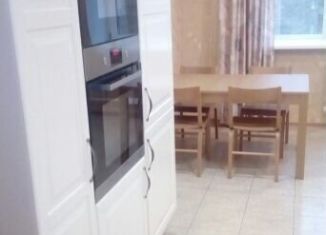 Сдача в аренду 2-комнатной квартиры, 81.4 м2, Жуковский, улица Дугина, 17к3