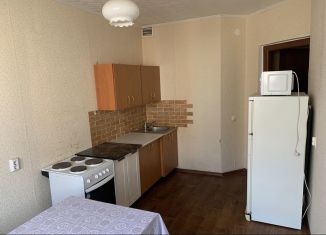 Сдается 1-ком. квартира, 40 м2, Оренбург, Салмышская улица, 58/2