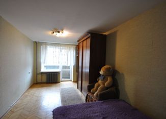 Продаю 2-комнатную квартиру, 41 м2, Москва, 3-й Сетуньский проезд, 3, станция Кутузовская