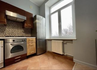 Сдается четырехкомнатная квартира, 78 м2, Москва, Подсосенский переулок, 8с3, метро Курская