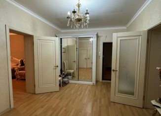 Продаю 3-ком. квартиру, 118 м2, Карачаево-Черкесия, Короткий переулок, 4