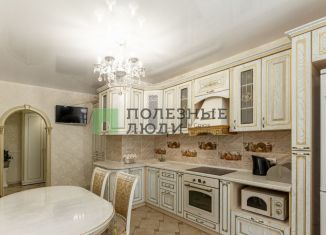 Продаю 3-ком. квартиру, 81 м2, Алтайский край, Взлётная улица, 115