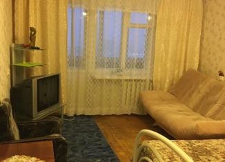 Сдача в аренду 1-ком. квартиры, 40 м2, Тольятти, улица Есенина, 6