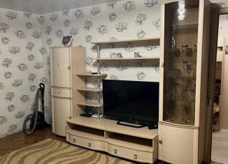 Сдам двухкомнатную квартиру, 430 м2, Зеленодольск, улица Ленина, 37