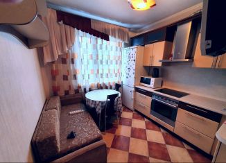 Сдам 2-ком. квартиру, 55 м2, Москва, улица Адмирала Лазарева, 35