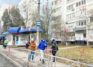 Продаю торговую площадь, 70 м2, Самара, улица Урицкого, 30, метро Московская