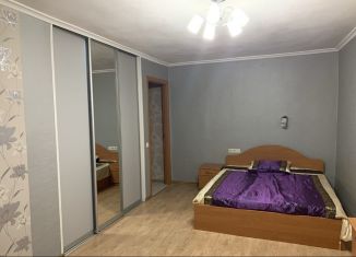 Продаю 1-комнатную квартиру, 31.6 м2, Симферополь, улица Гагарина, 13