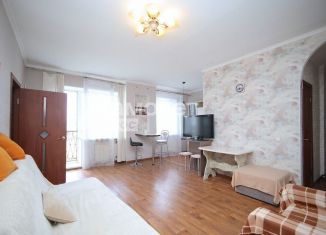 Продается 2-комнатная квартира, 43.3 м2, Кемерово, улица Дзержинского, 8