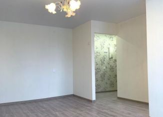 Продаю 1-ком. квартиру, 31 м2, Кемерово, проспект Ленина, 75